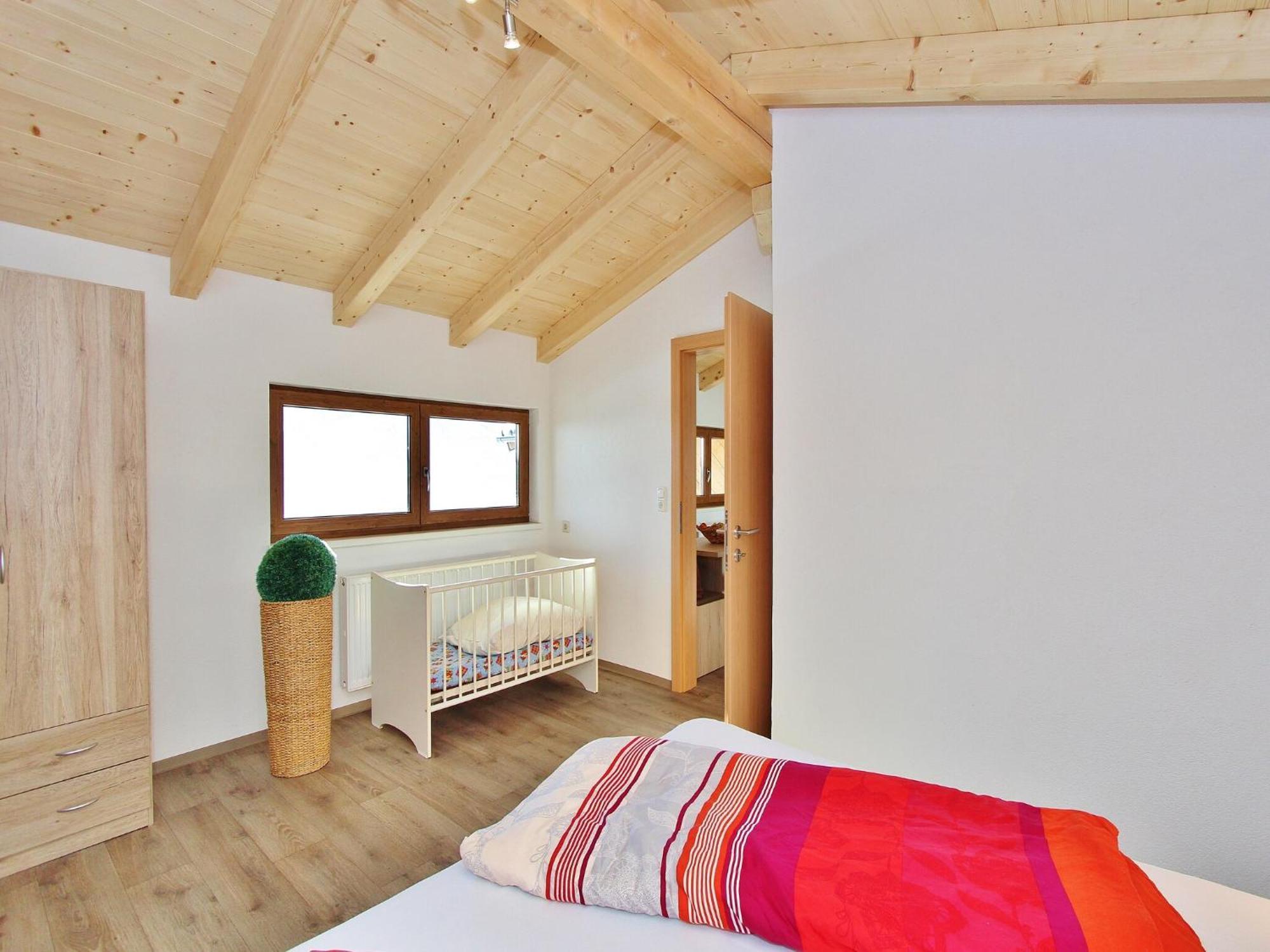 Sunlit Apartment near Ski Area in Hollersbach im Pinzgau Exterior foto